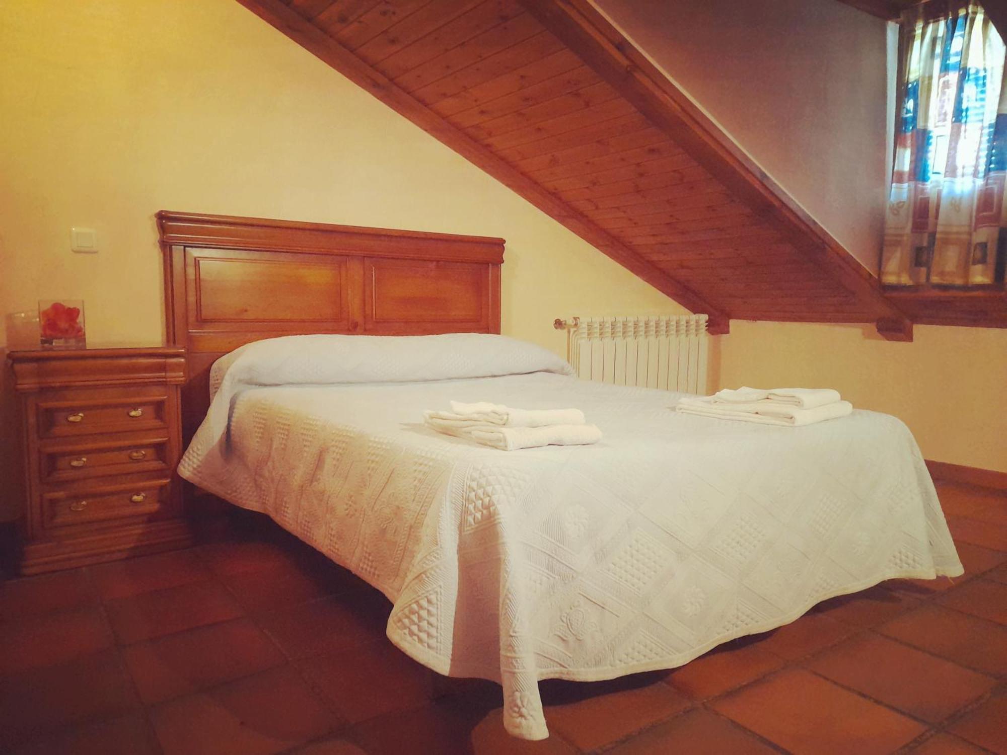 Hostal Restaurante Villa De Sepulveda Ngoại thất bức ảnh